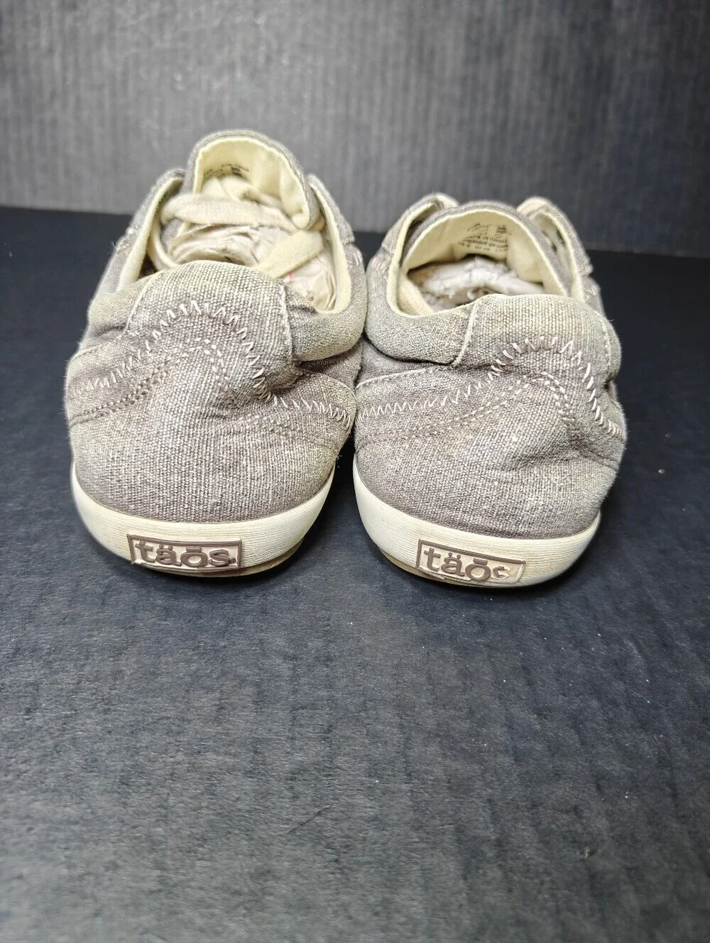 Taos Star Low Top Taupe Khaki Casual Canvas Lace Up Sneaker Flats Women's Size 9